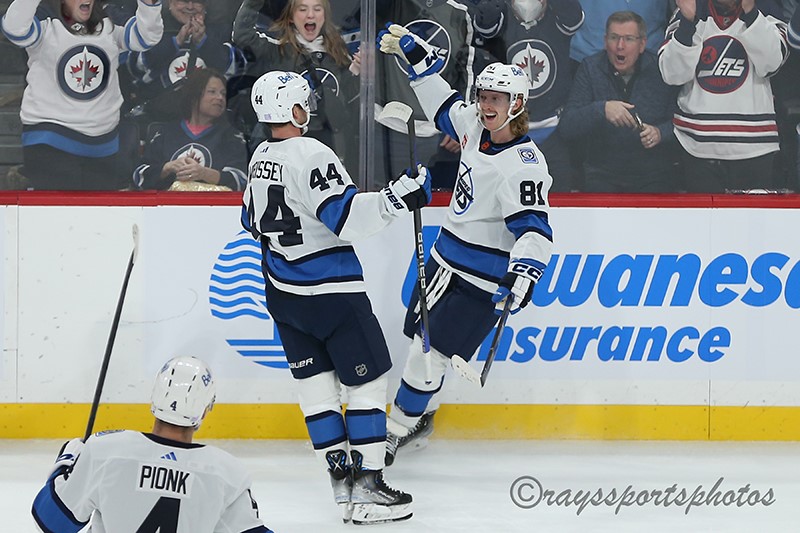 Connor caps hat trick with late winner to lift Jets past Ducks 3-2
